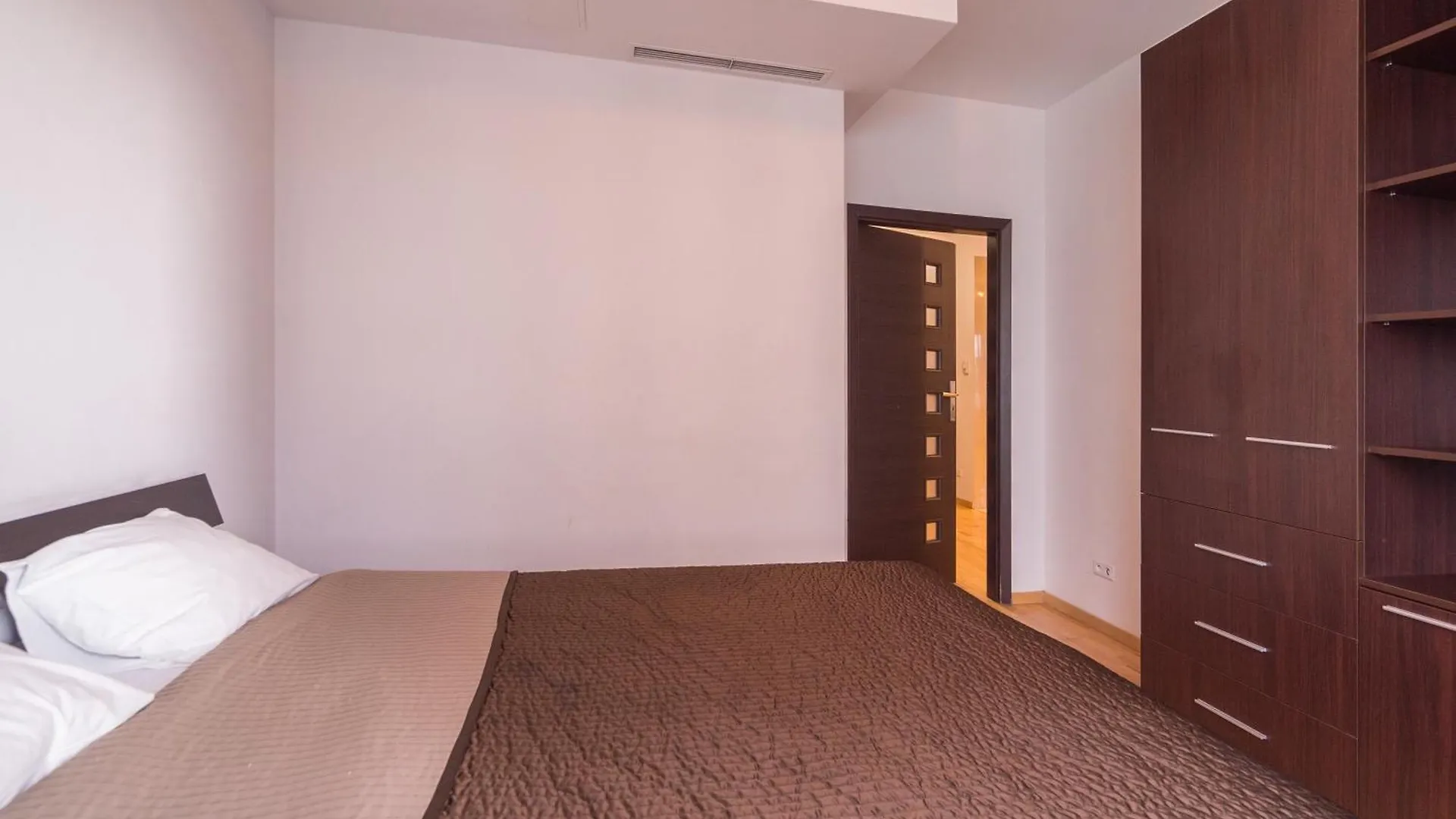 Platinum Towers Hotel Apartments Warsaw Aparthotel