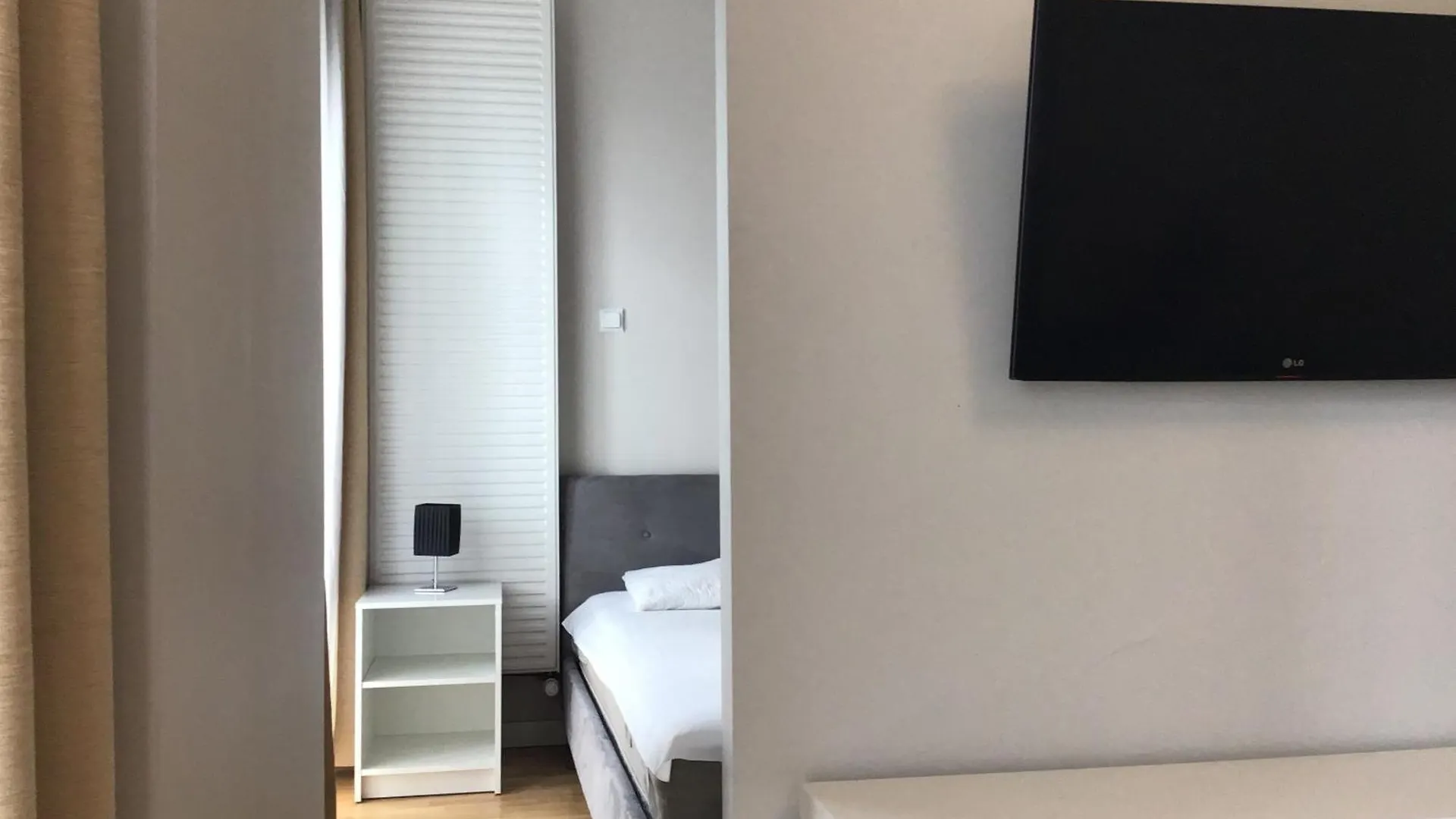 Aparthotel Platinum Towers Hotel Apartments Warsaw Poland