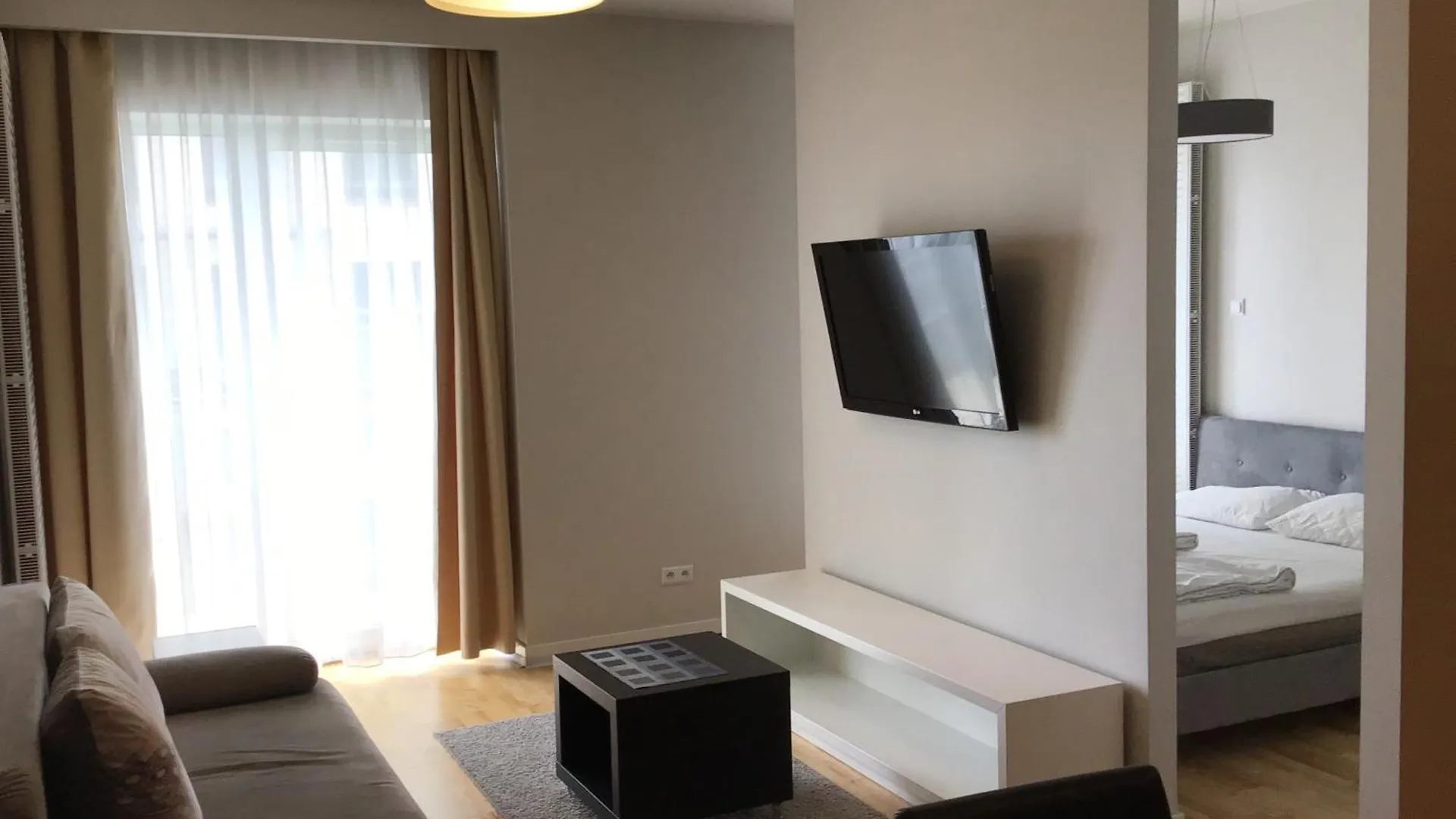 Platinum Towers Hotel Apartments Warsaw Aparthotel