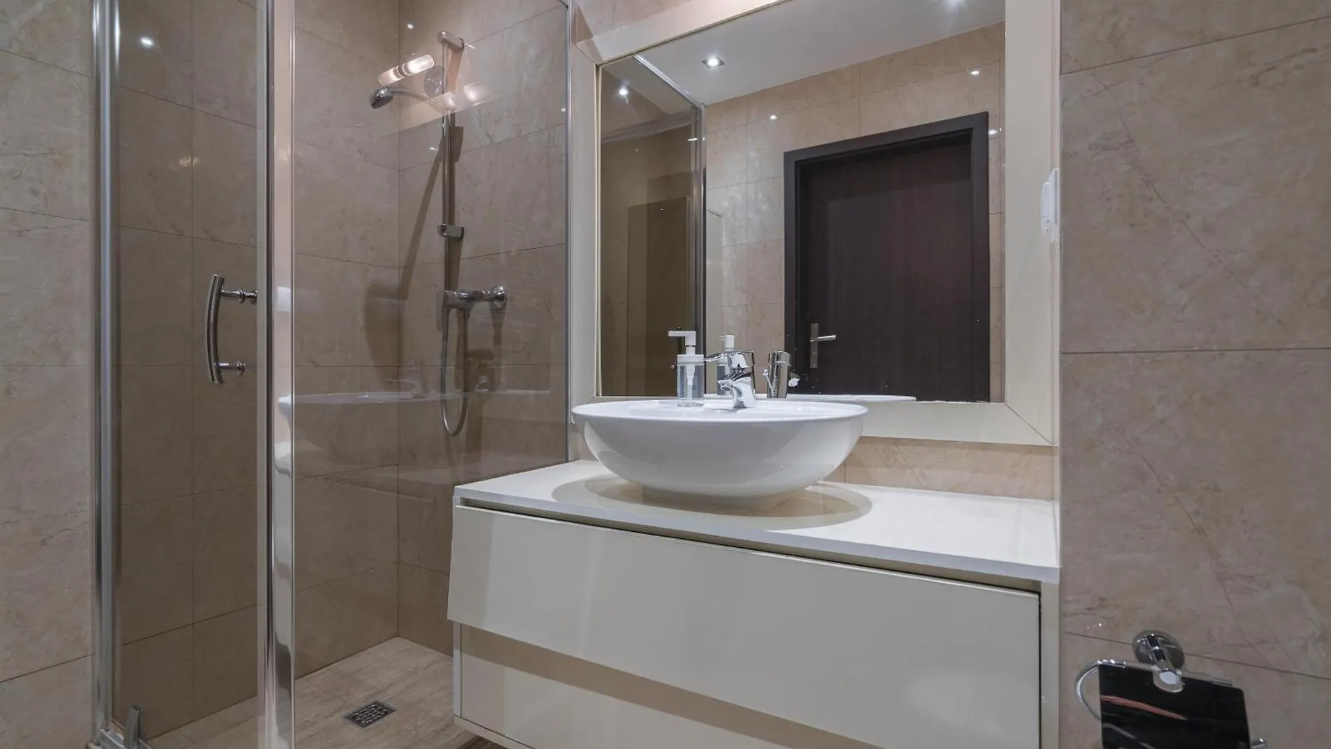 Platinum Towers Hotel Apartments Warsaw Aparthotel